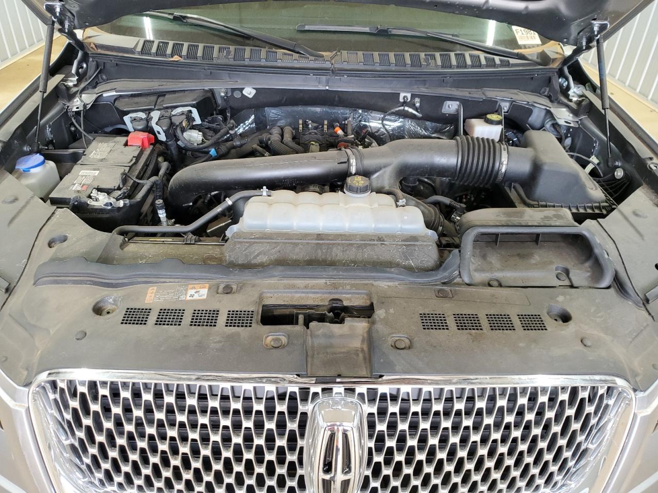 2023 Lincoln Navigator - Image 12