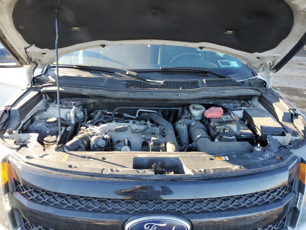 2014 Ford Explorer - Image 13