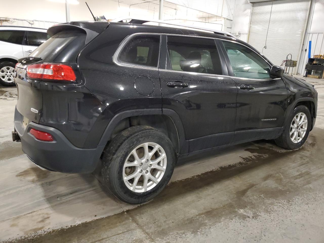 2015 Jeep Grand Cherokee - Image 3