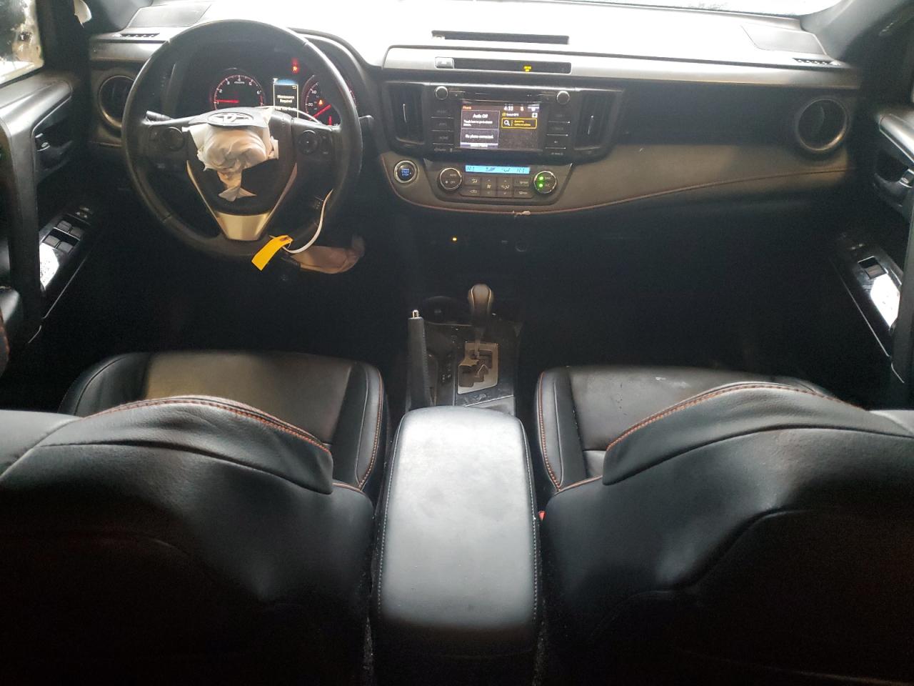 2016 Toyota RAV 4 - Image 8