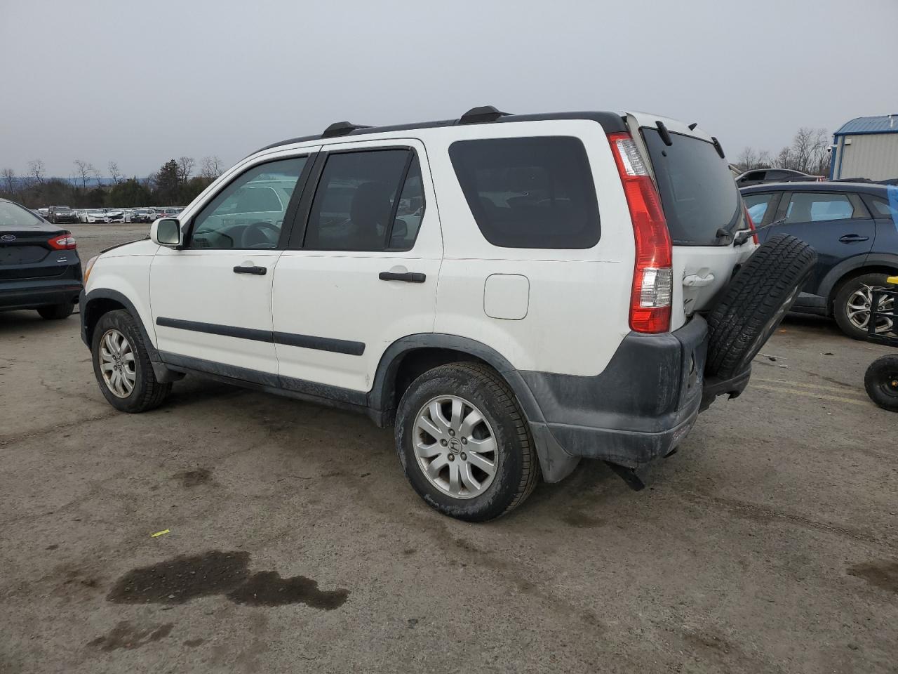 2005 Honda CR-V - Image 2