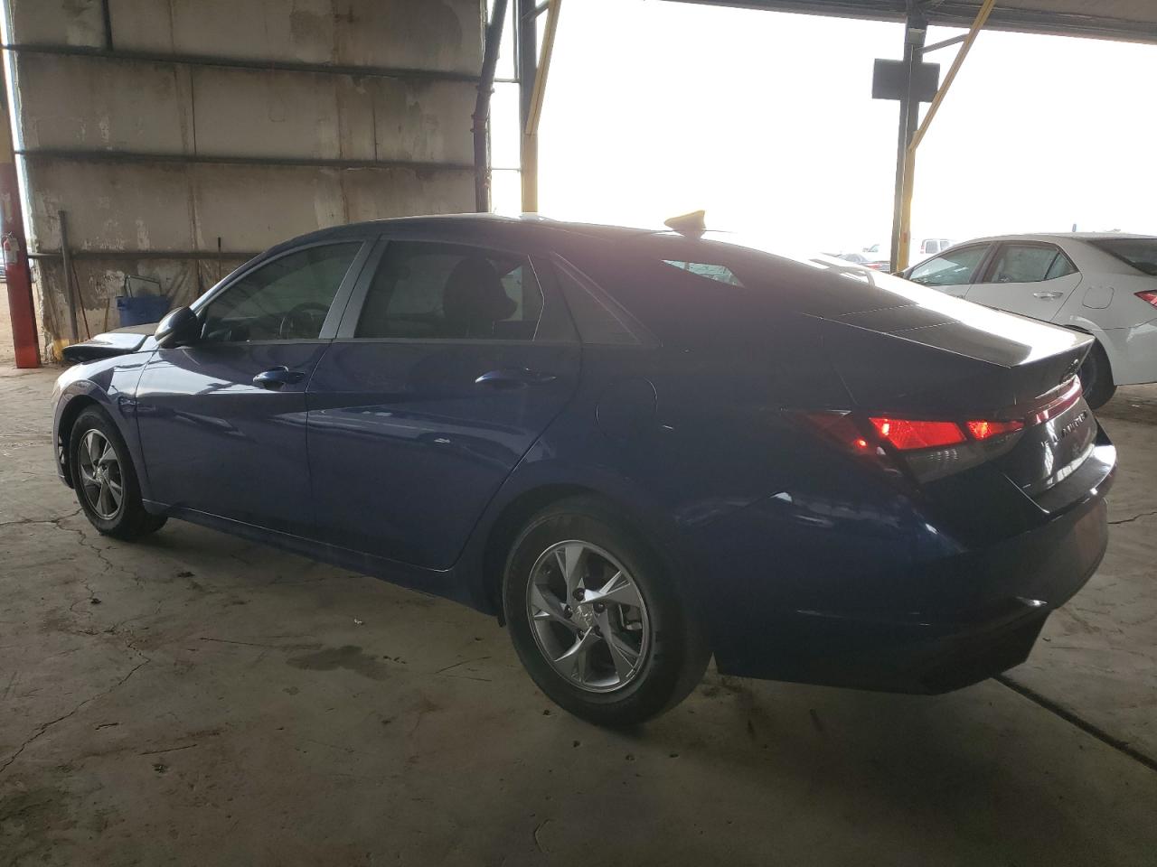 2022 Hyundai Elantra - Image 2