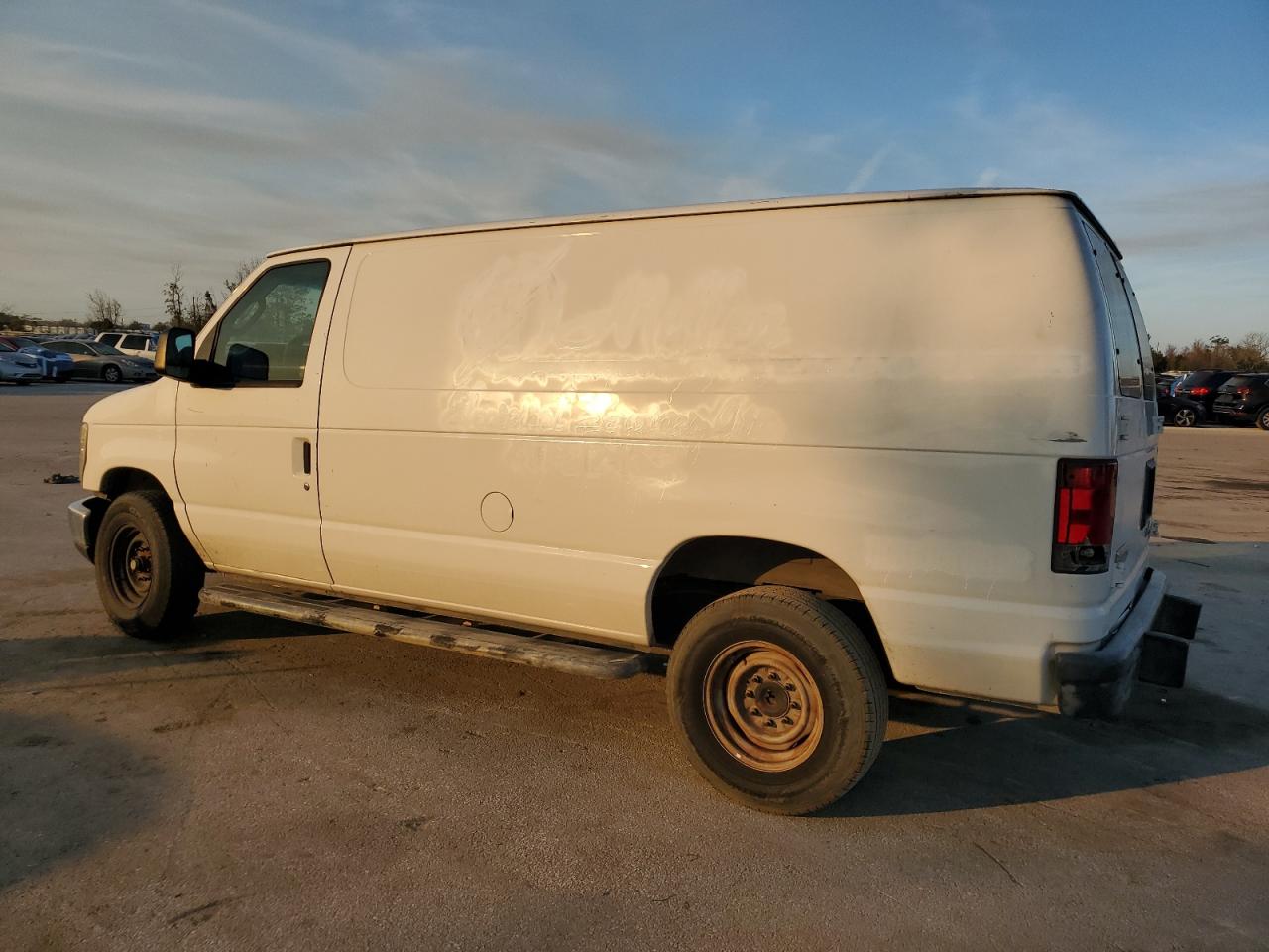 2013 Ford Econoline - Image 2