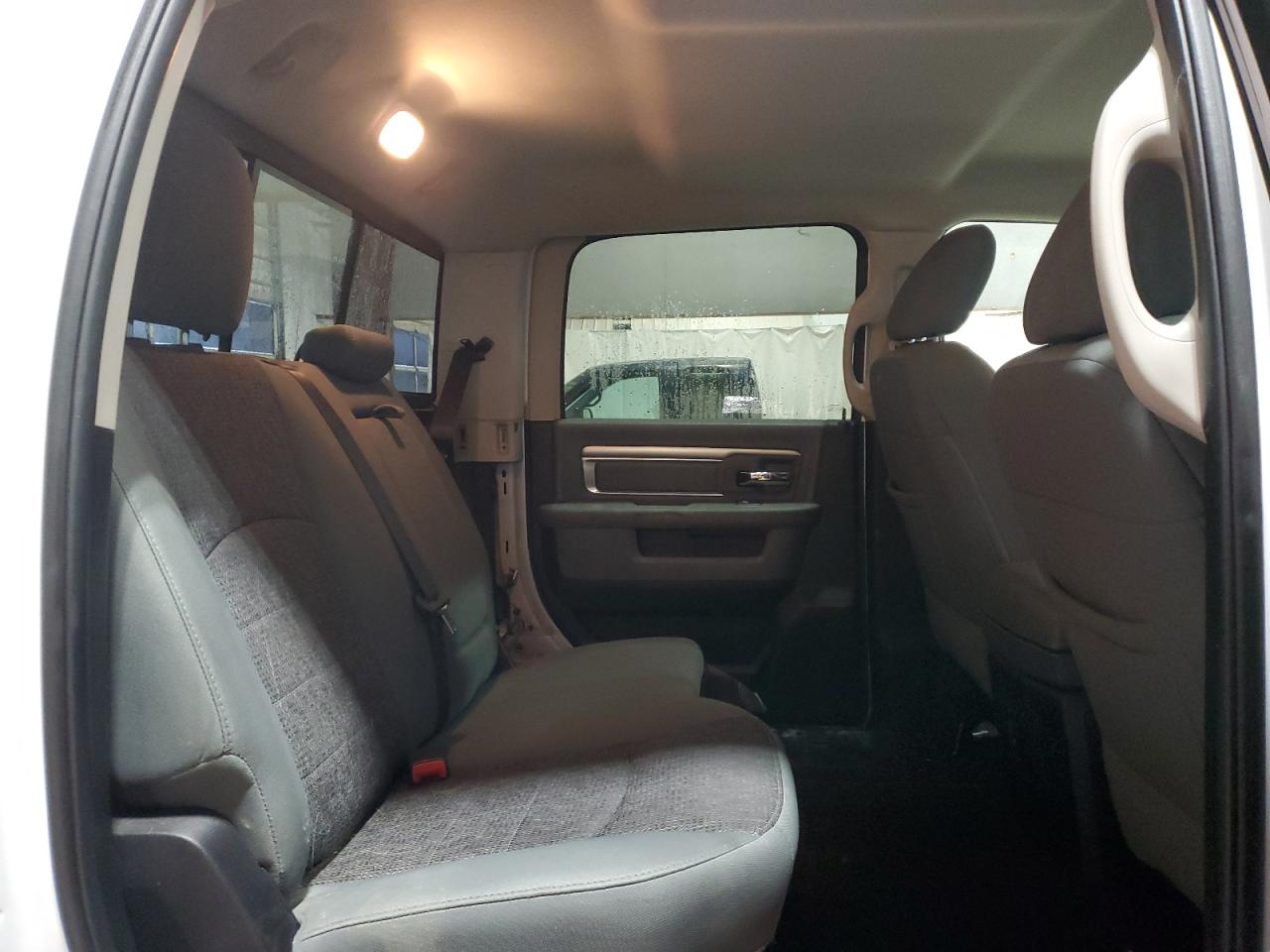 2017 RAM 2500 - Image 10