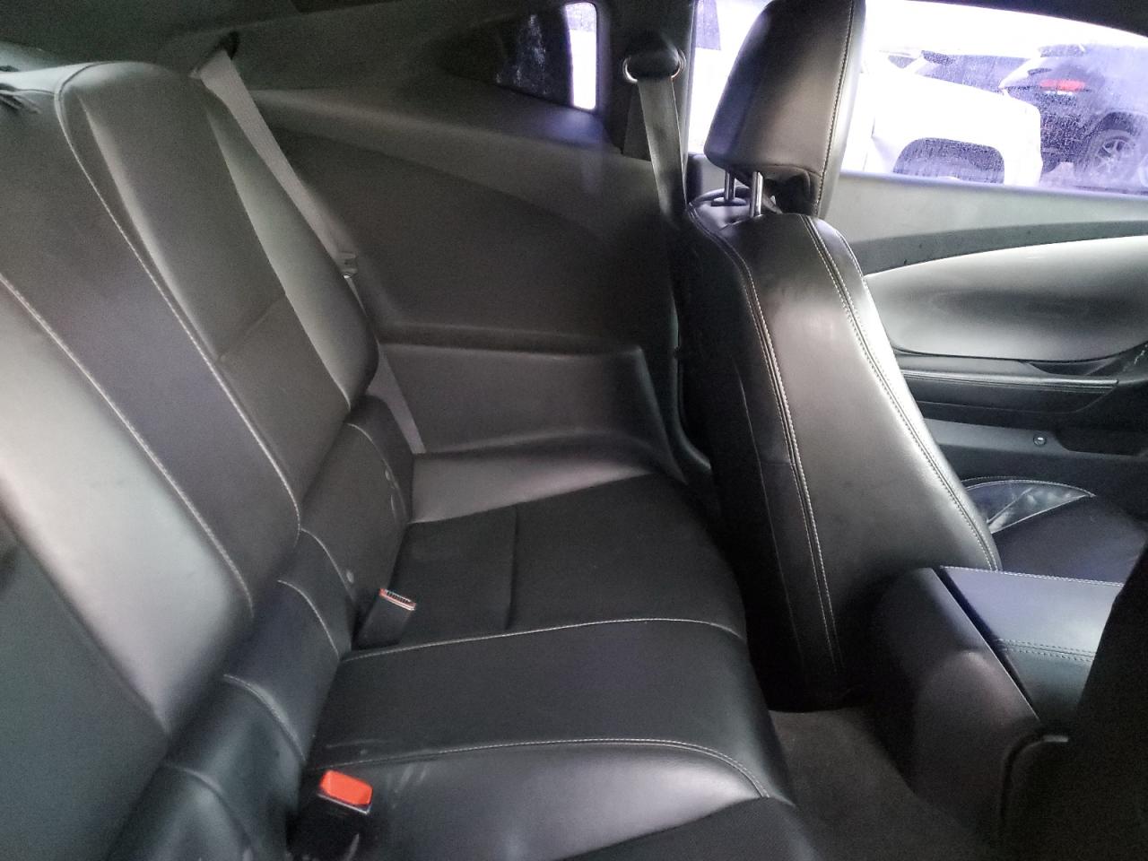 2011 Chevrolet Camaro - Image 10