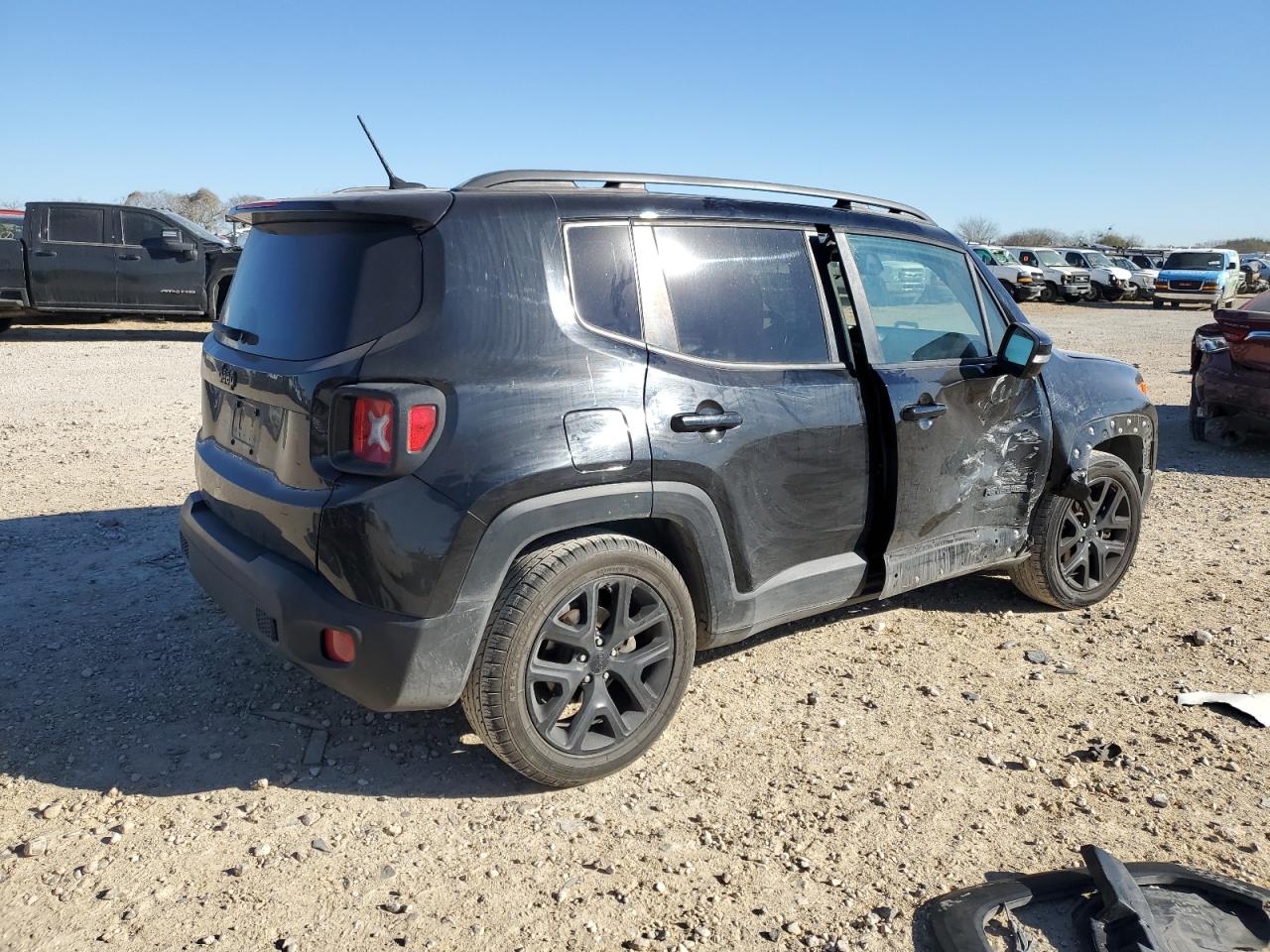 2017 Jeep Renegade - Image 3