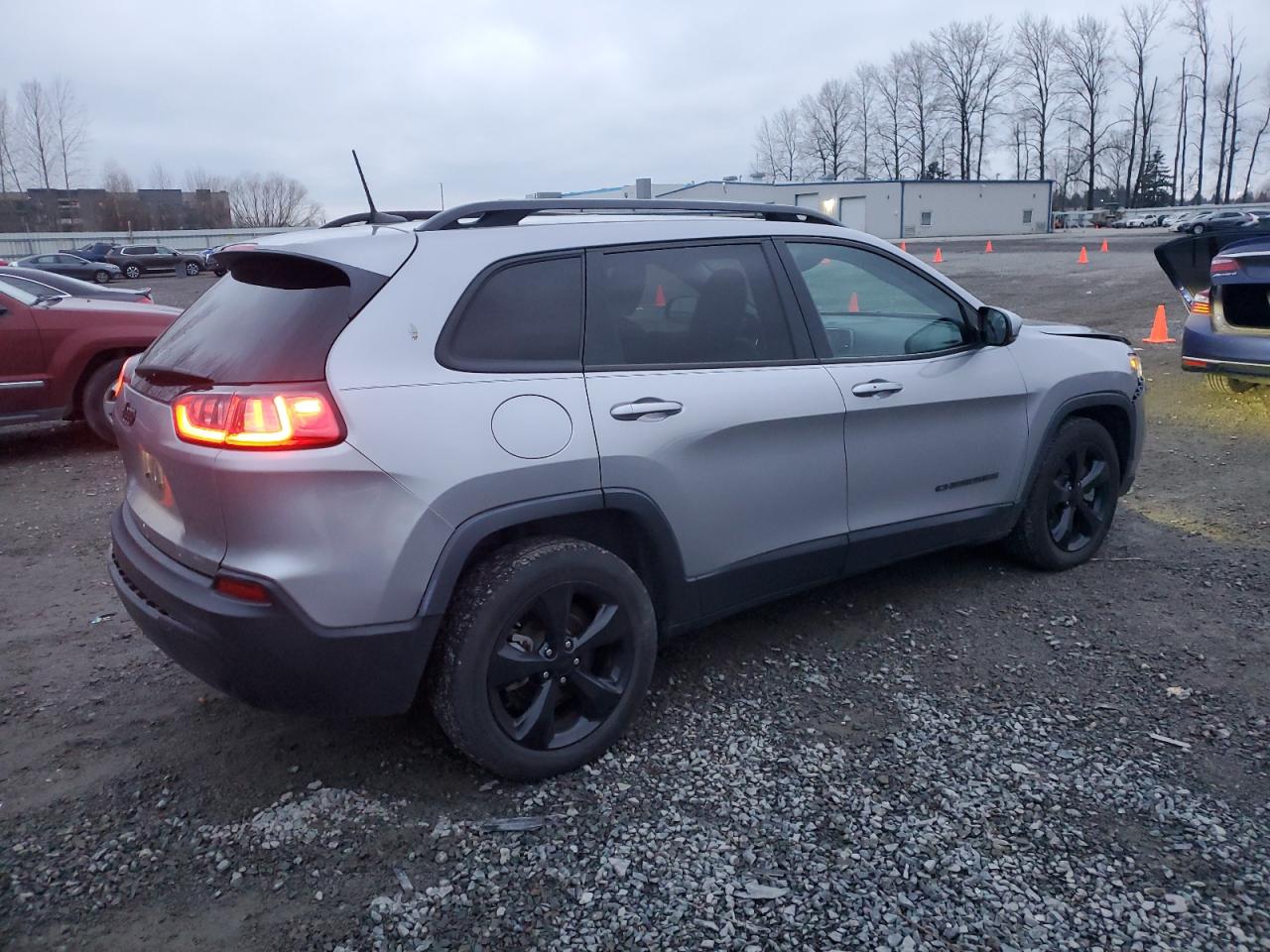 2021 Jeep Grand Cherokee - Image 3