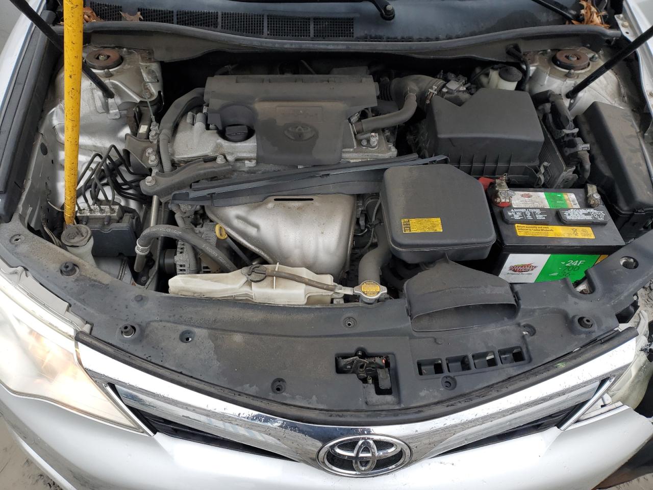 2013 Toyota Camry - Image 11