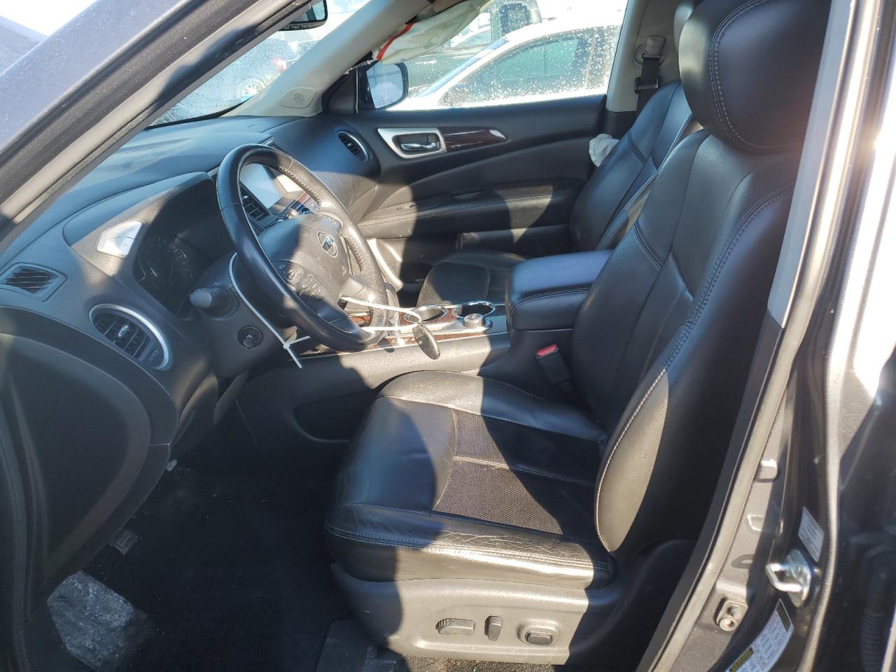 2014 Nissan Pathfinder - Image 7