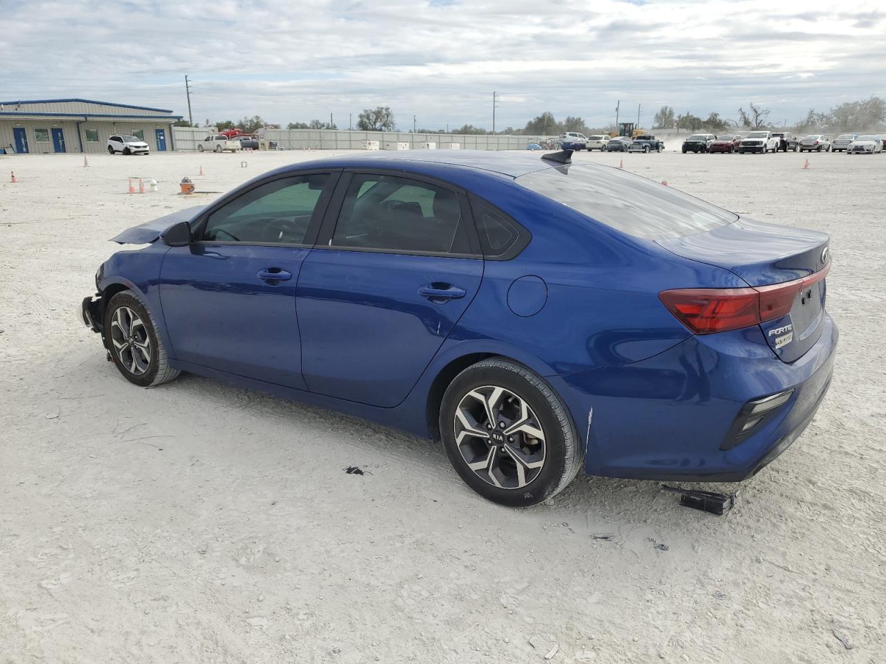 2021 Kia Forte - Image 2