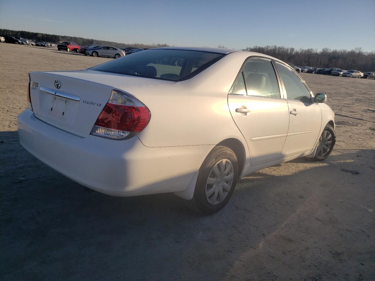 2005 Toyota Camry - Image 3