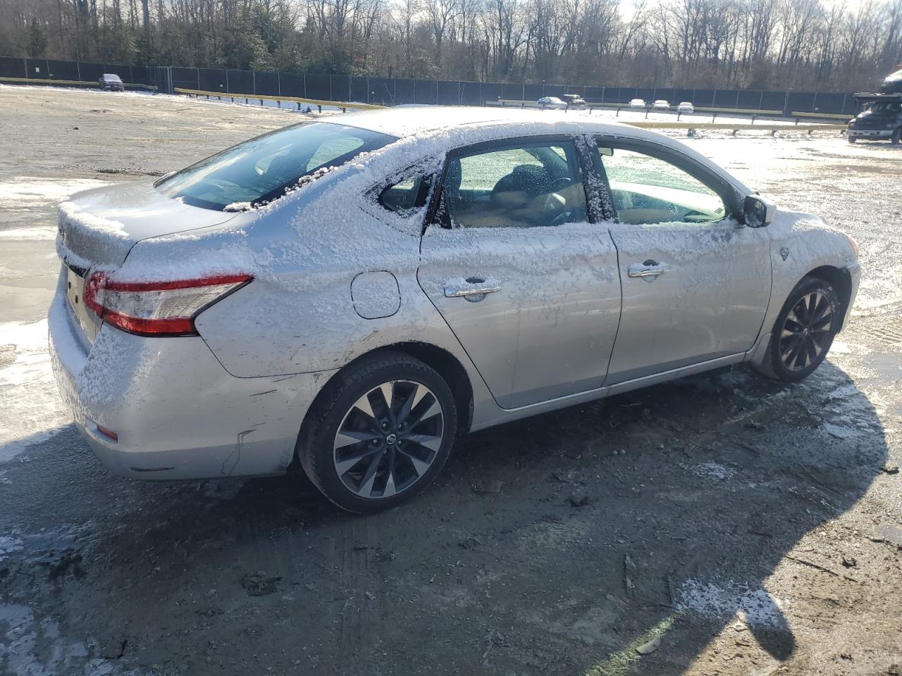 2015 Nissan Sentra - Image 3