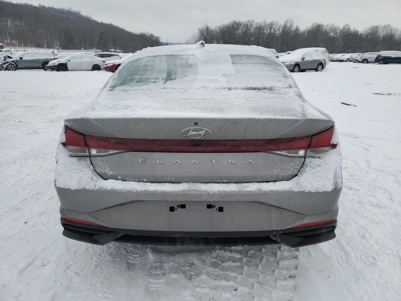 2023 Hyundai Elantra - Image 6