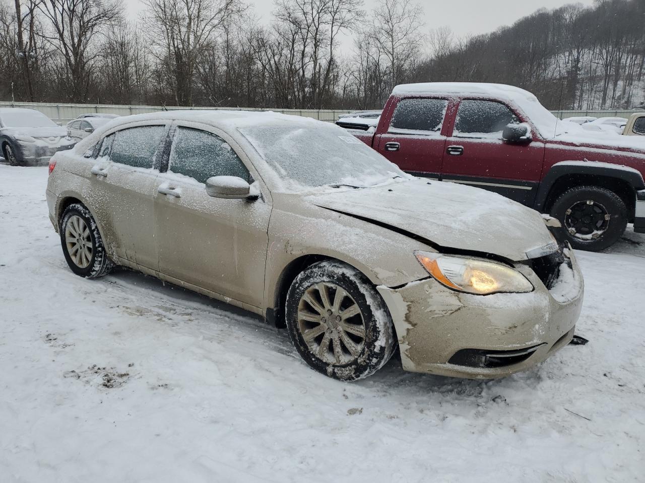 2013 Chrysler 200 - Image 4