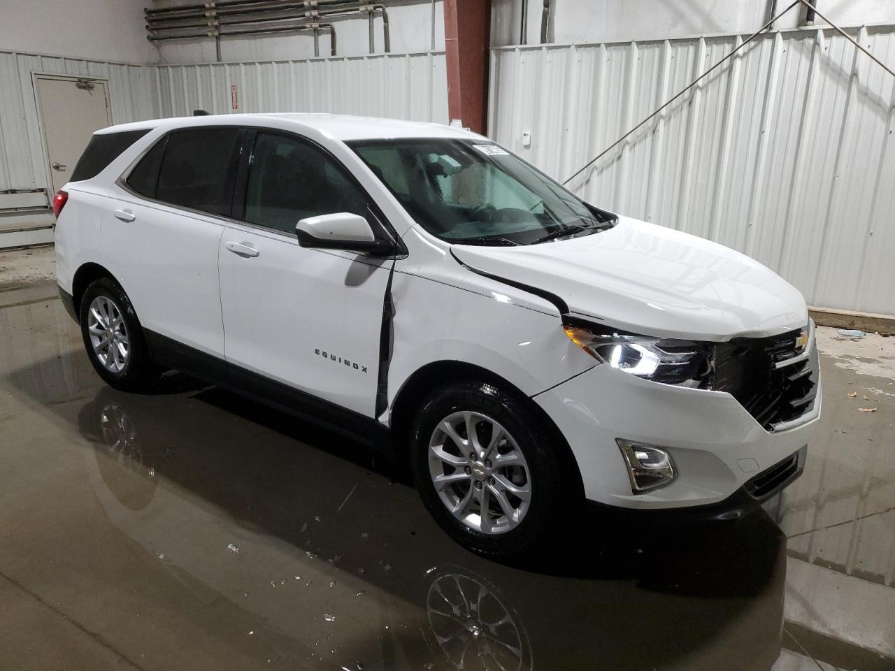 2020 Chevrolet Equinox - Image 4