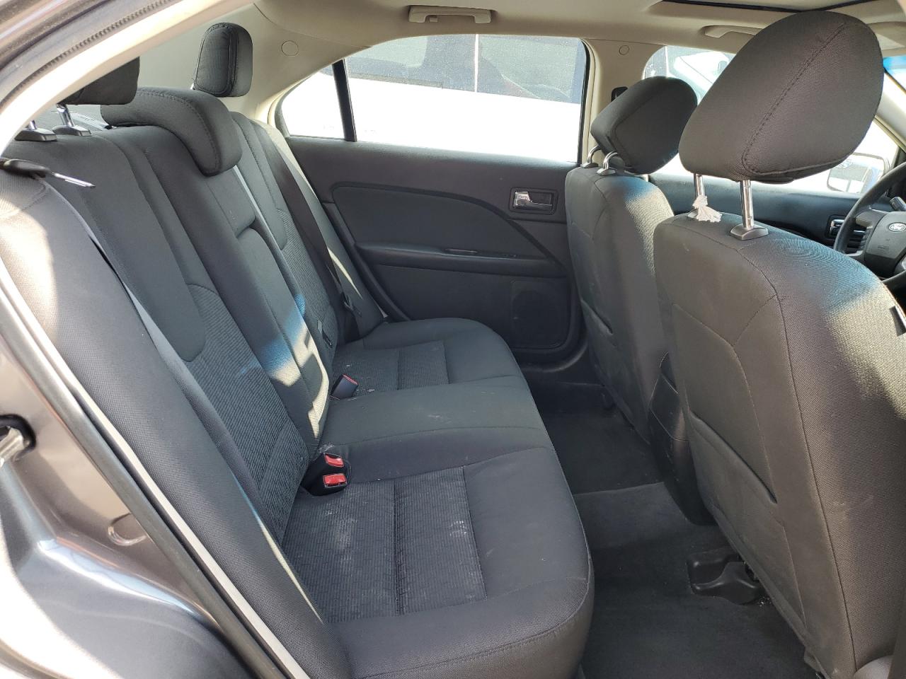 2012 Ford Fusion - Image 10