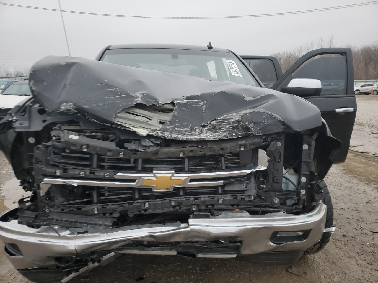 2014 Chevrolet Silverado - Image 11
