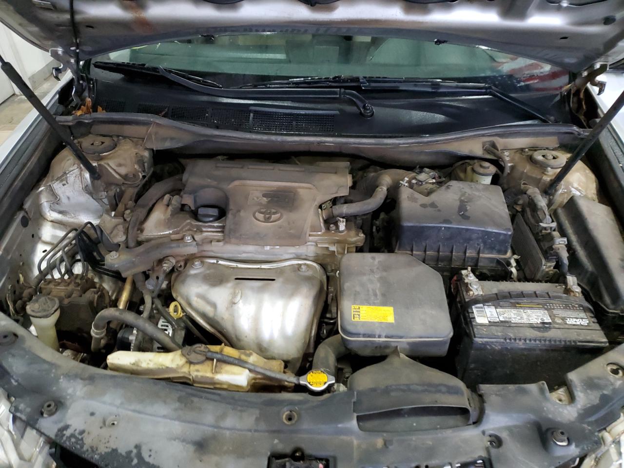 2014 Toyota Camry - Image 11