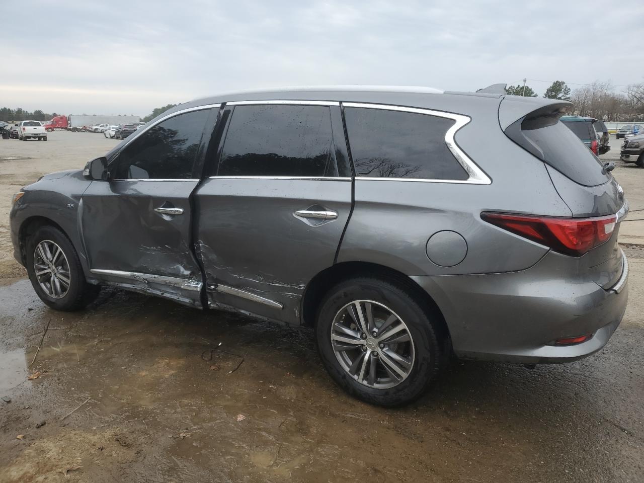 2016 Infiniti QX60 - Image 2