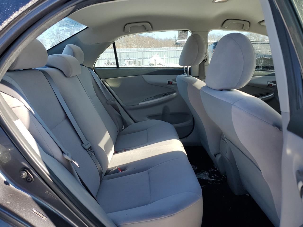 2011 Toyota Corolla - Image 10
