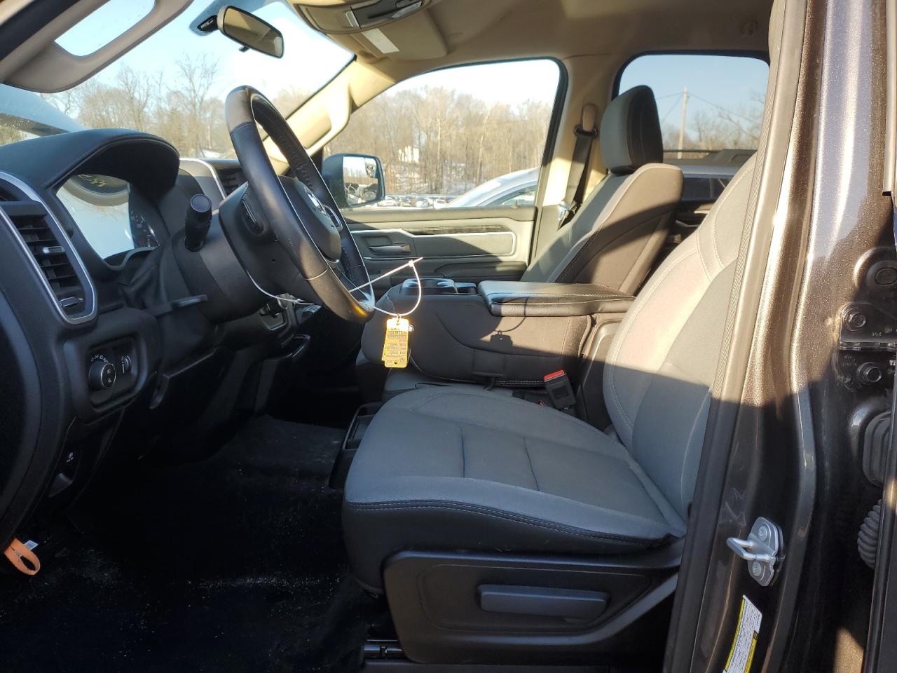 2020 RAM 1500 - Image 7