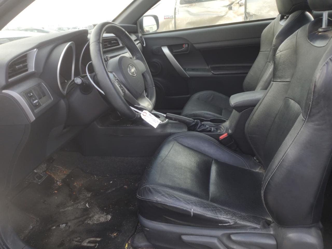 2014 Scion tC - Image 7