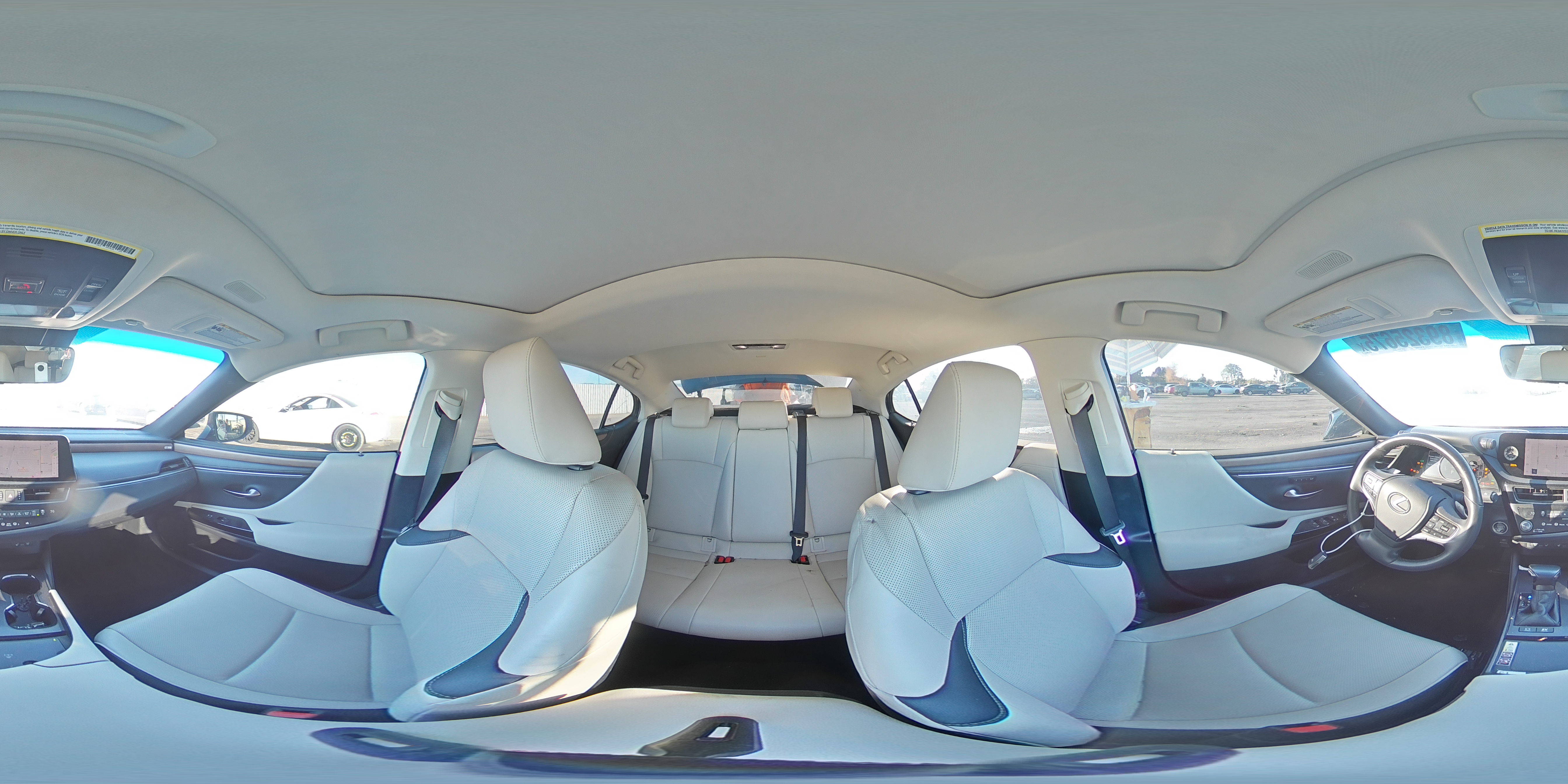 2024 Lexus ES - Image 13
