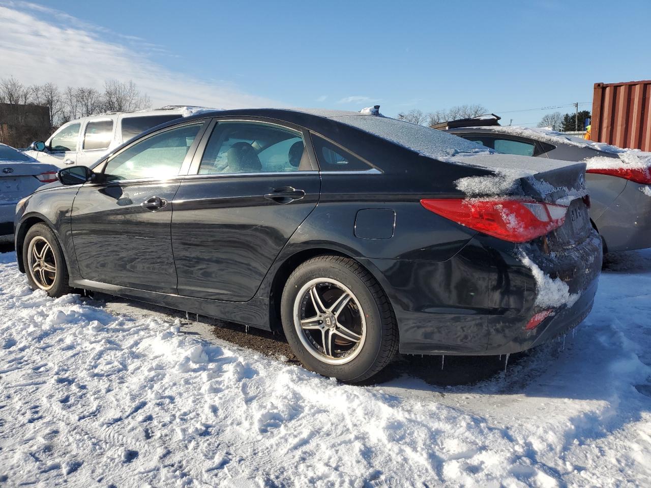 2014 Hyundai Sonata - Image 2