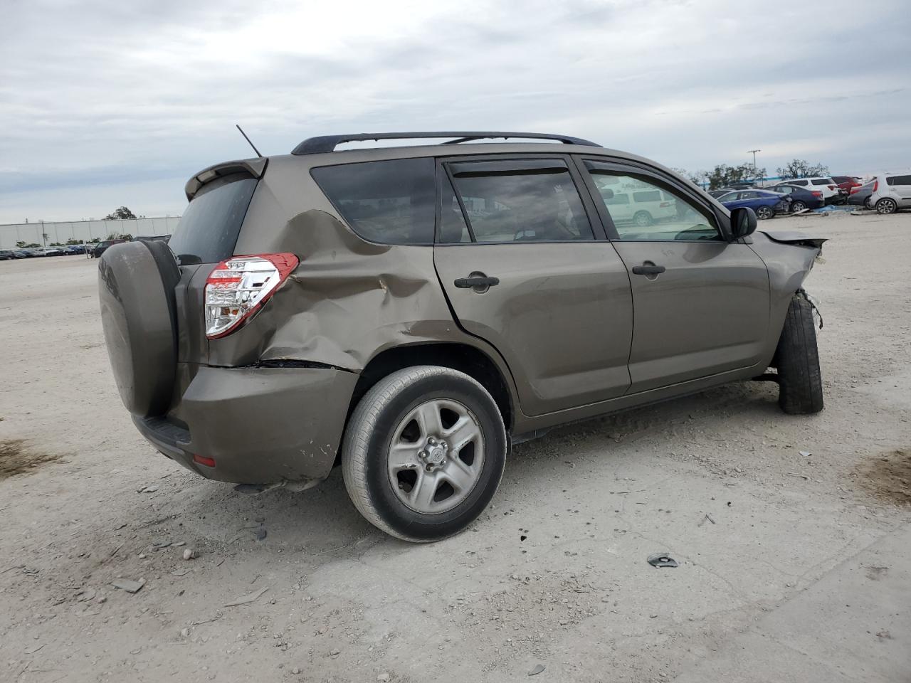 2009 Toyota RAV 4 - Image 3