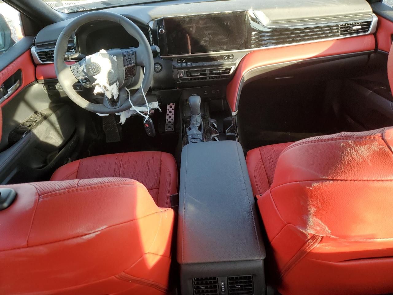 2025 Toyota Camry - Image 8