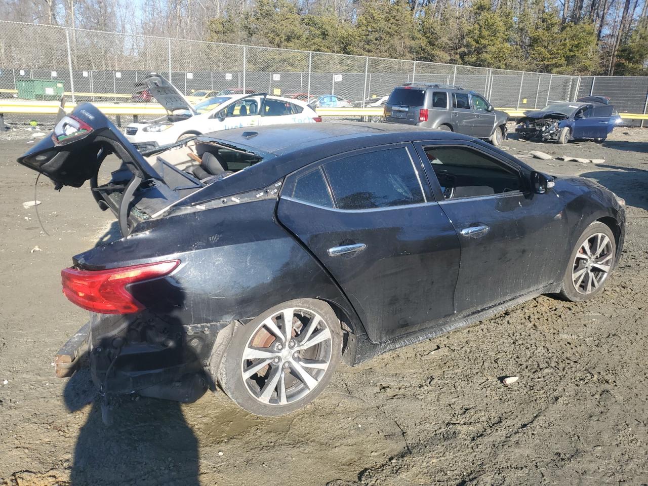 2017 Nissan Maxima - Image 3