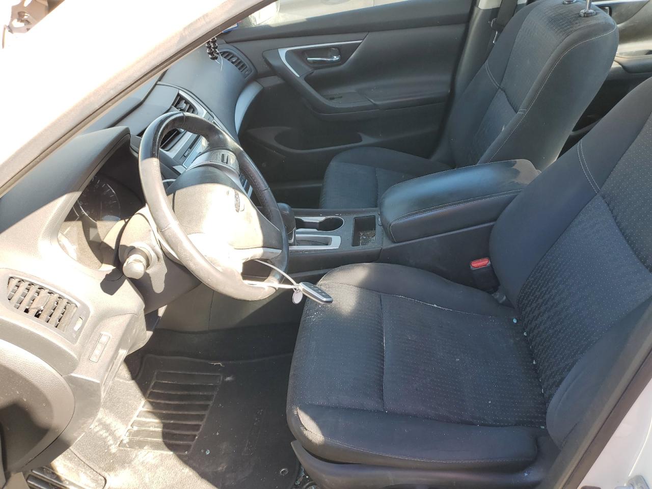 2017 Nissan Altima - Image 7