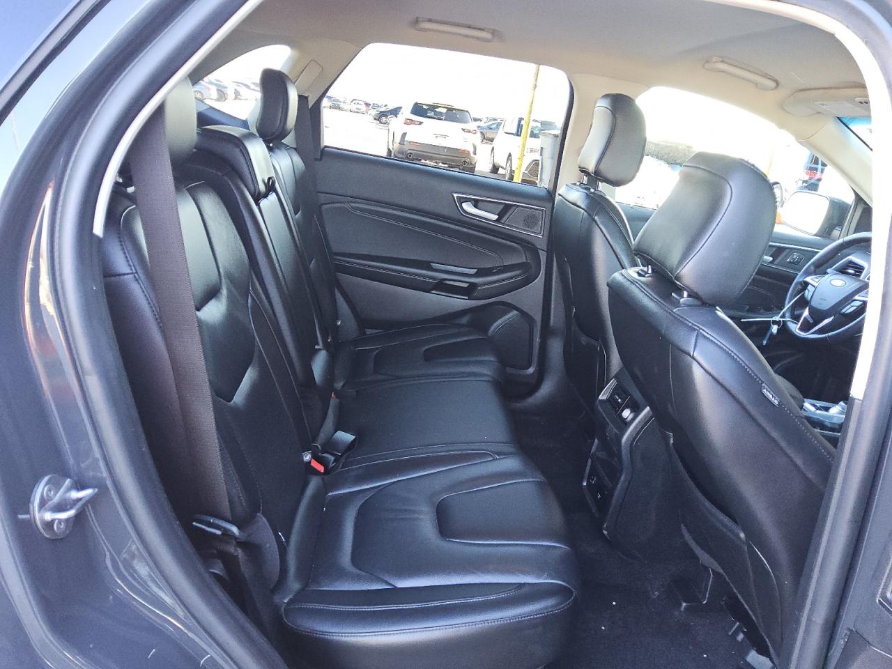 2021 Ford Edge - Image 10