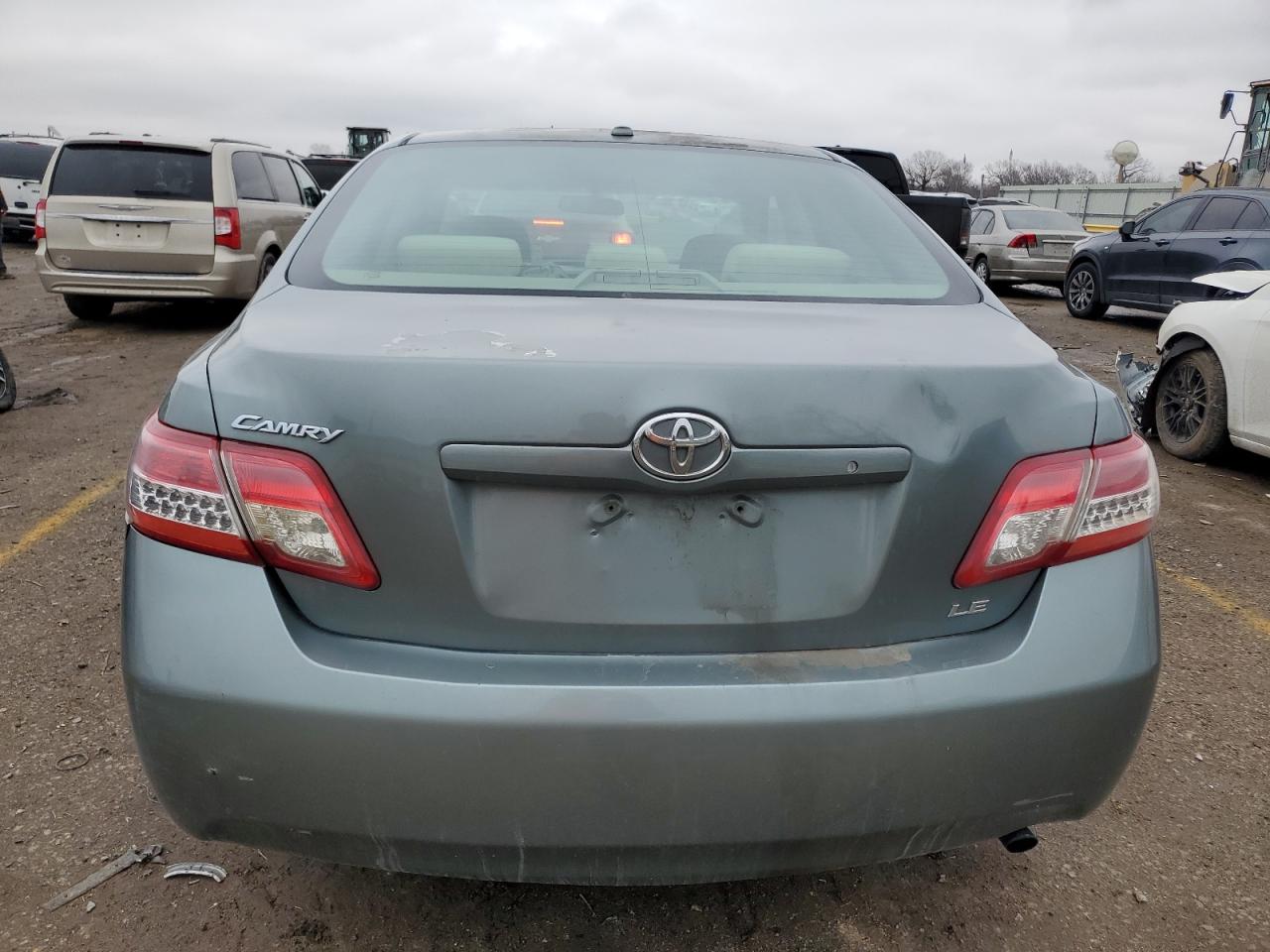 2011 Toyota Camry - Image 6