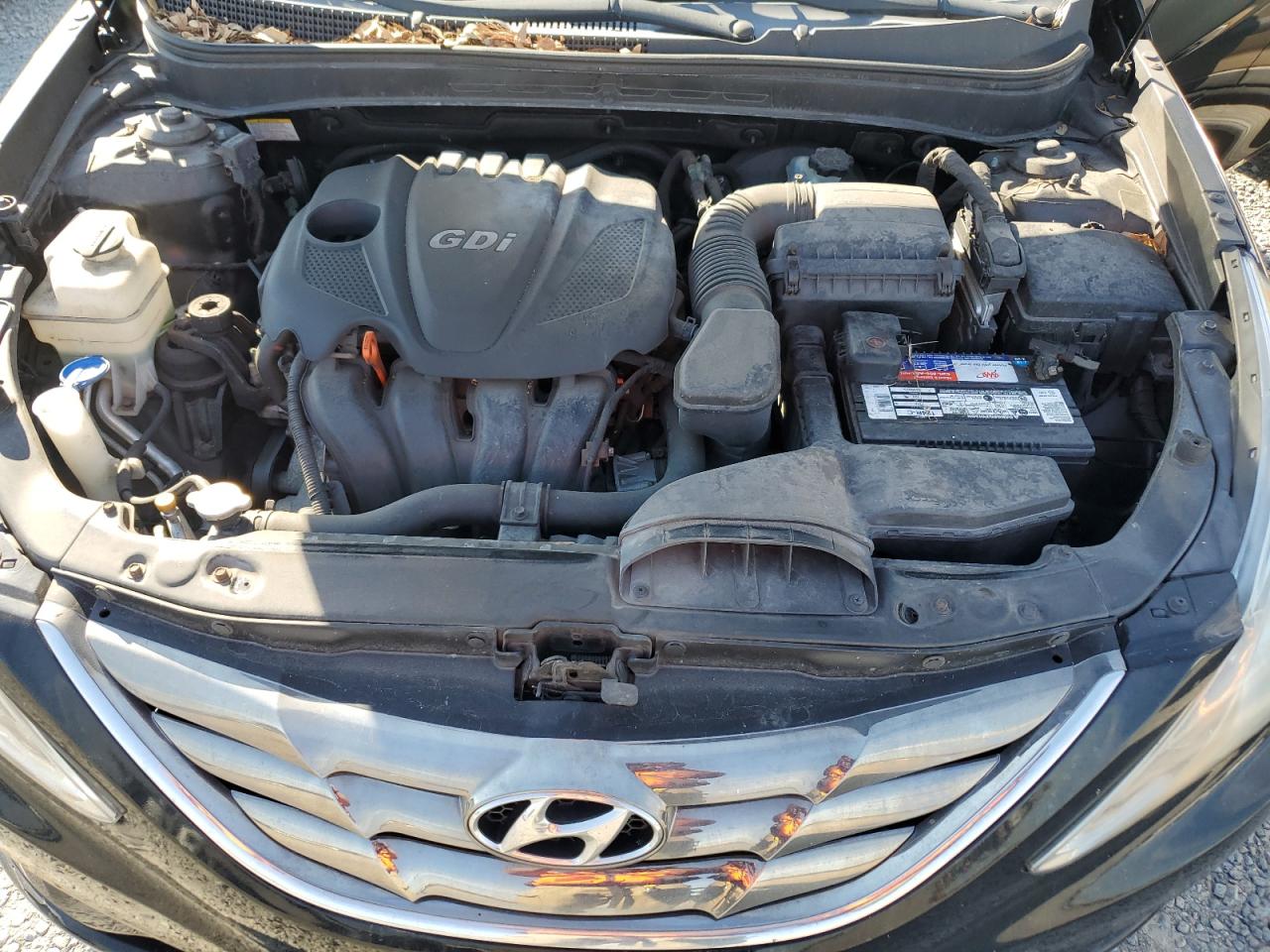 2011 Hyundai Sonata - Image 11