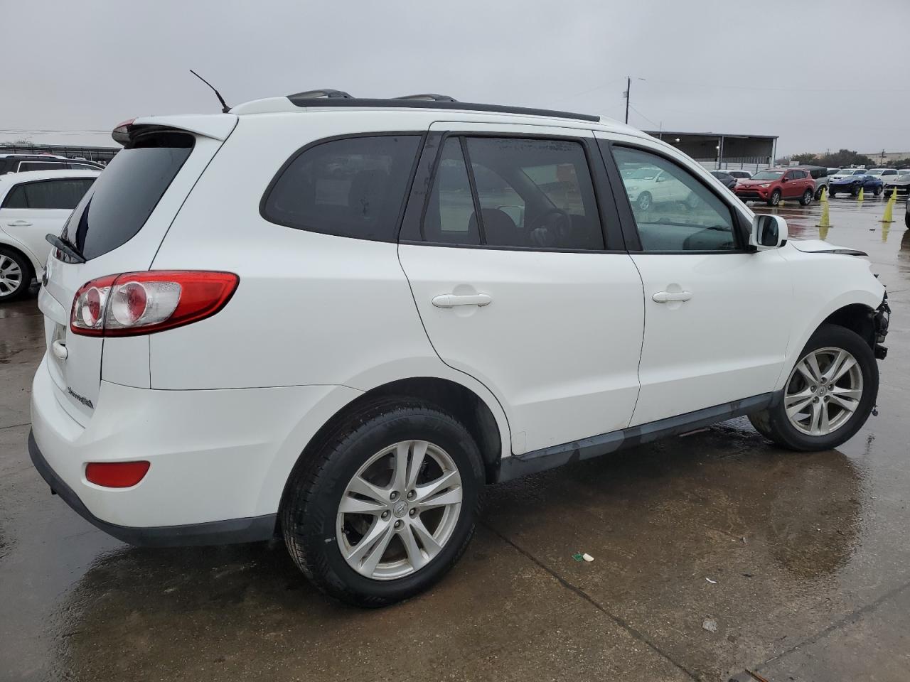 2010 Hyundai Santa Fe - Image 3