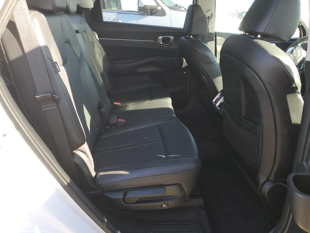 2024 Kia Sorento - Image 11