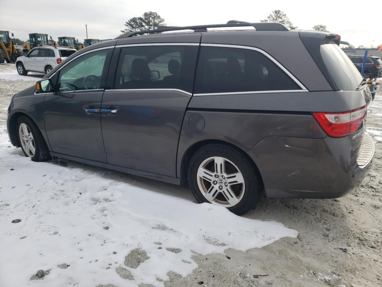 2012 Honda Odyssey - Image 2