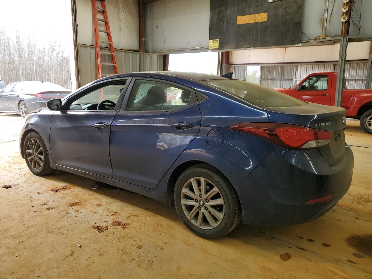 2015 Hyundai Elantra - Image 2