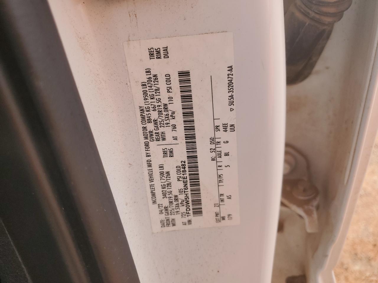 2022 Ford F550 - Image 10