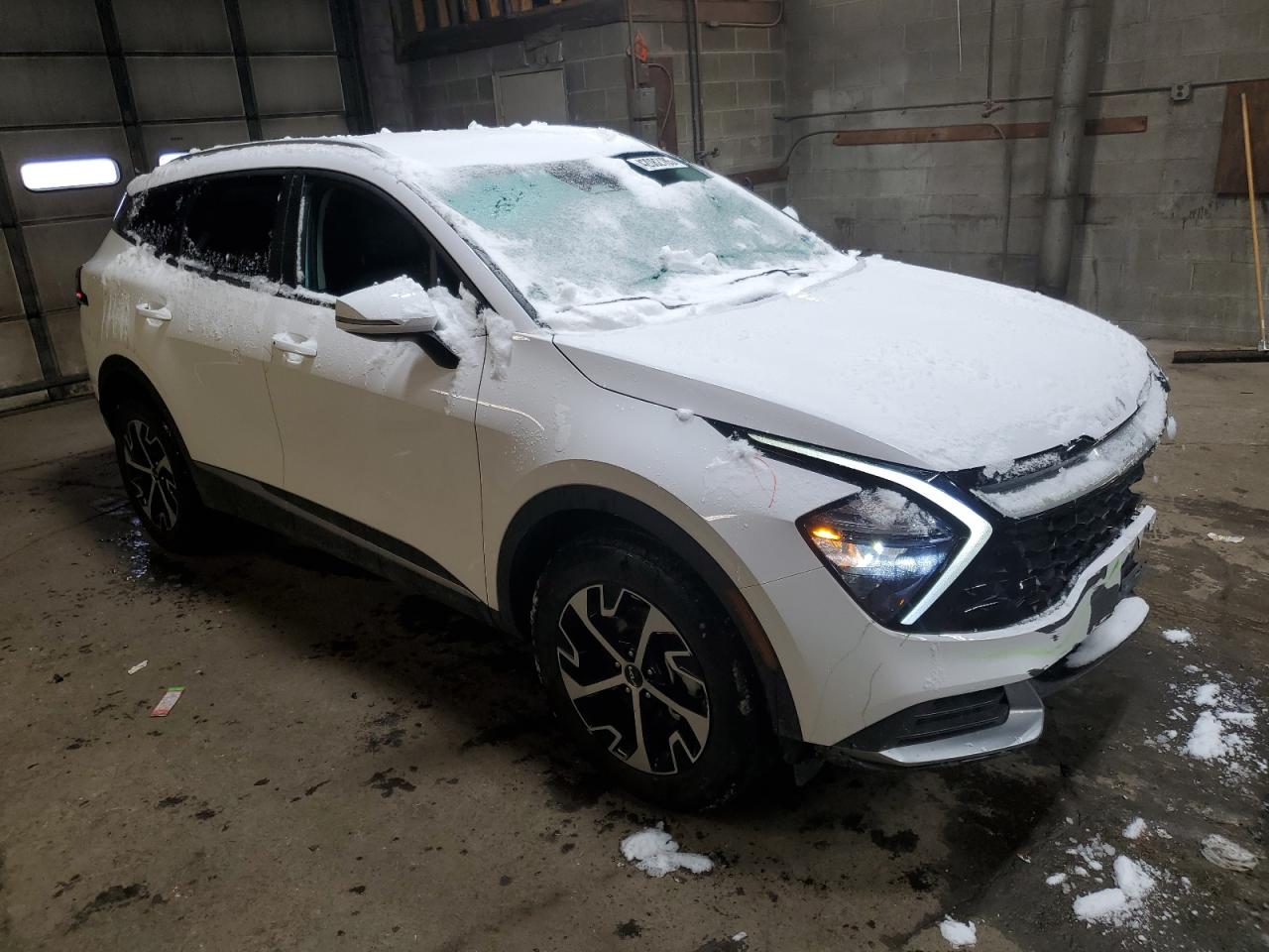 2023 Kia Sportage - Image 4