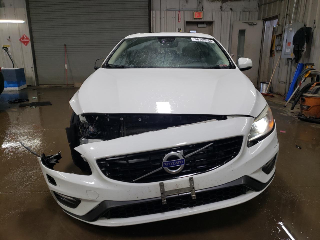 2017 Volvo S60 - Image 5