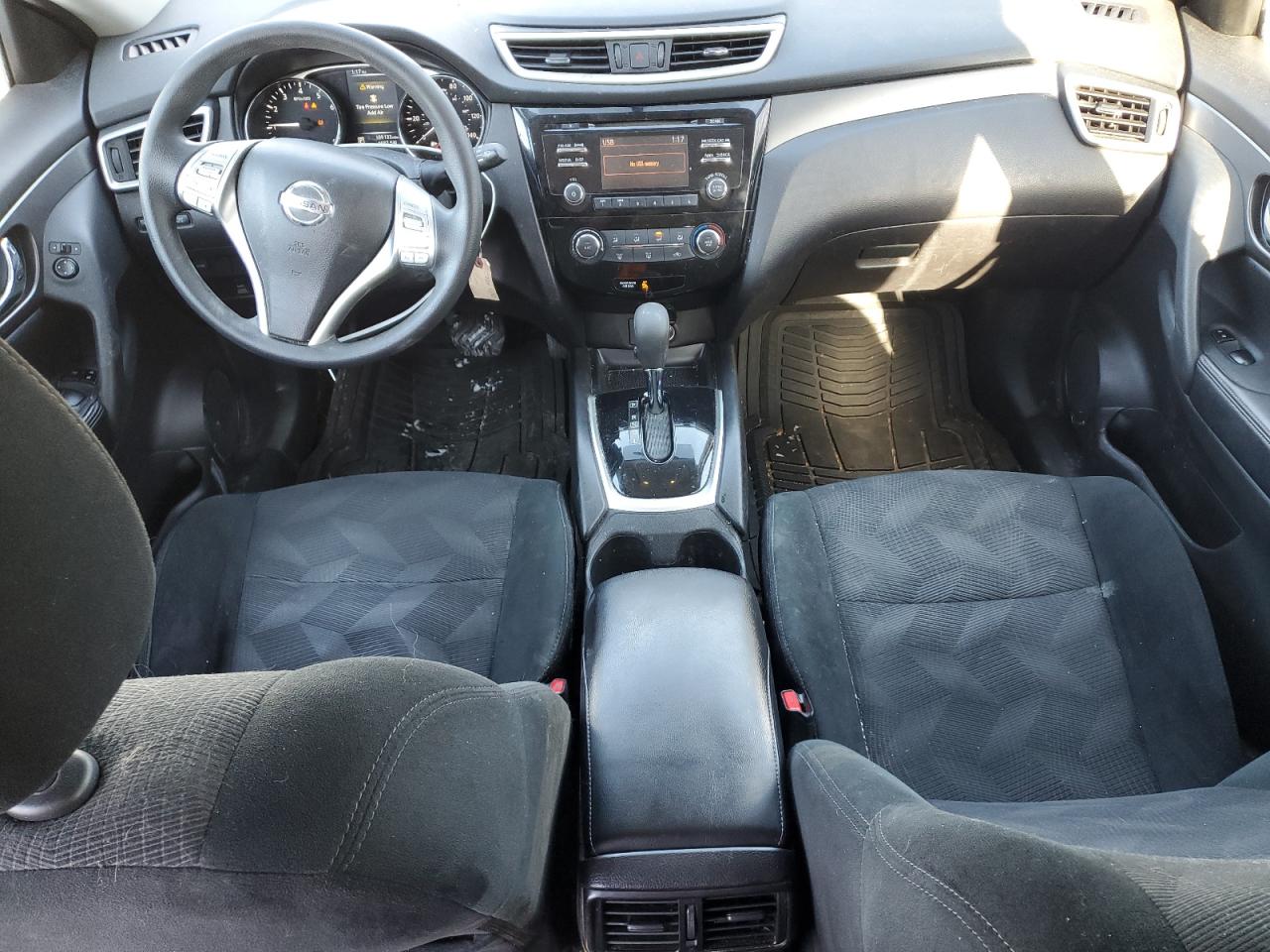 2016 Nissan Rogue - Image 8