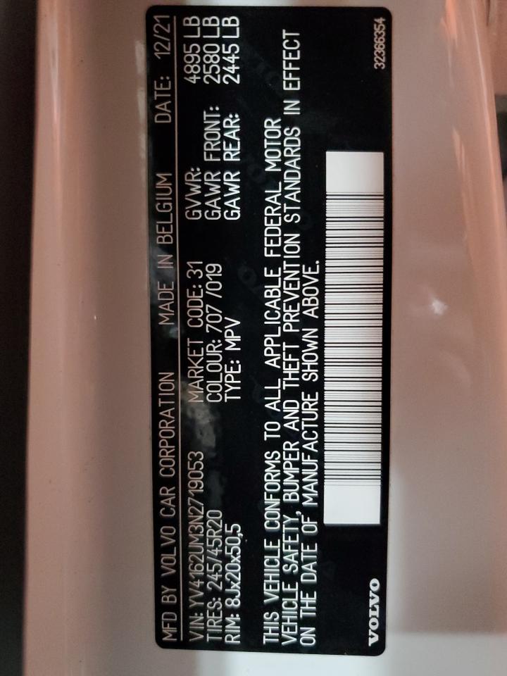2022 Volvo XC40 - Image 14