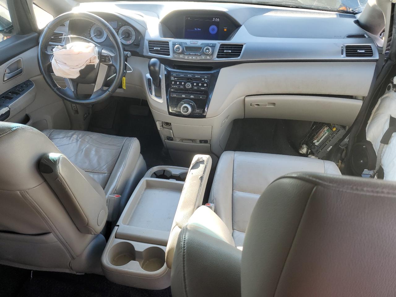 2012 Honda Odyssey - Image 8