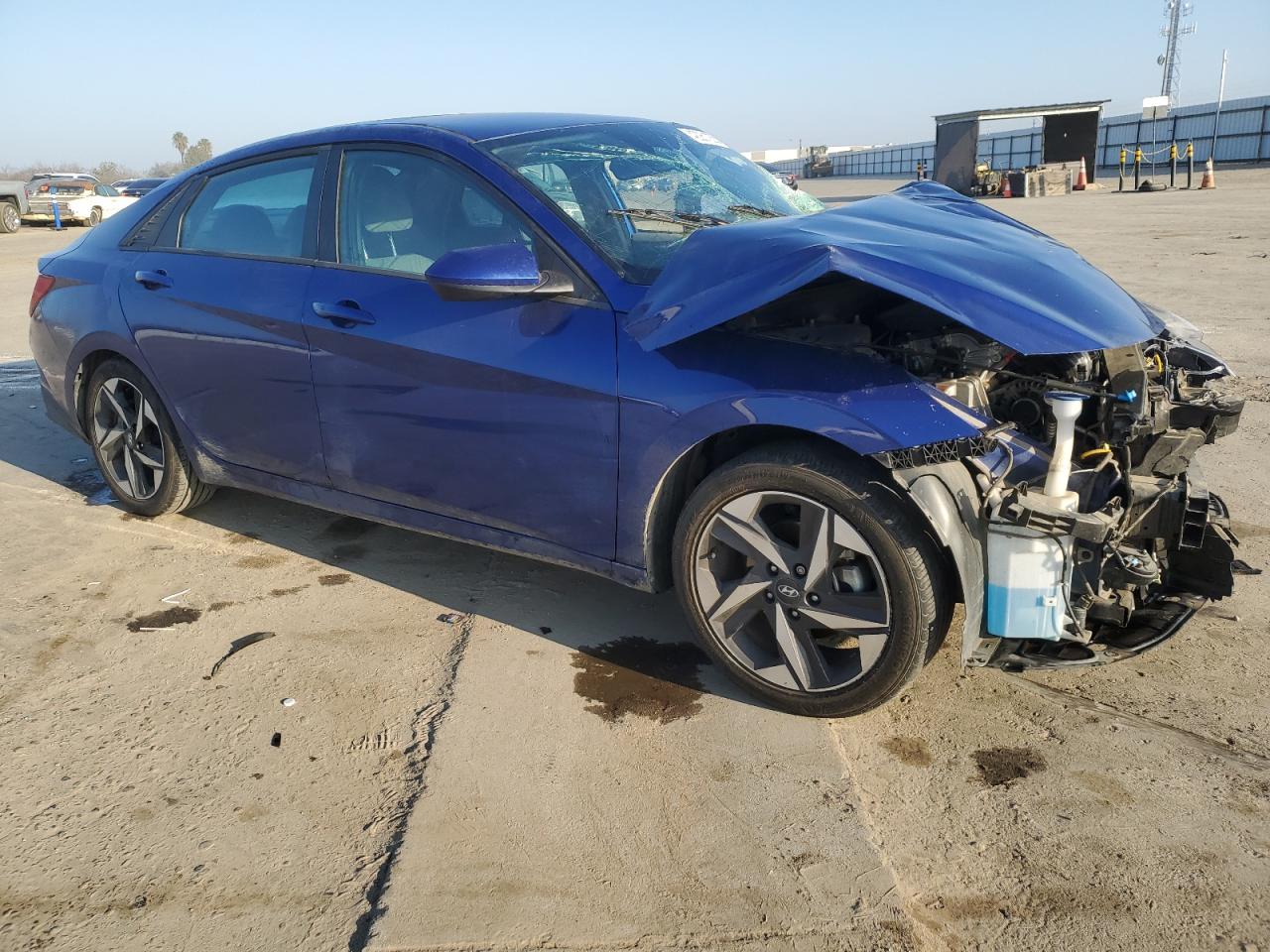 2023 Hyundai Elantra - Image 4