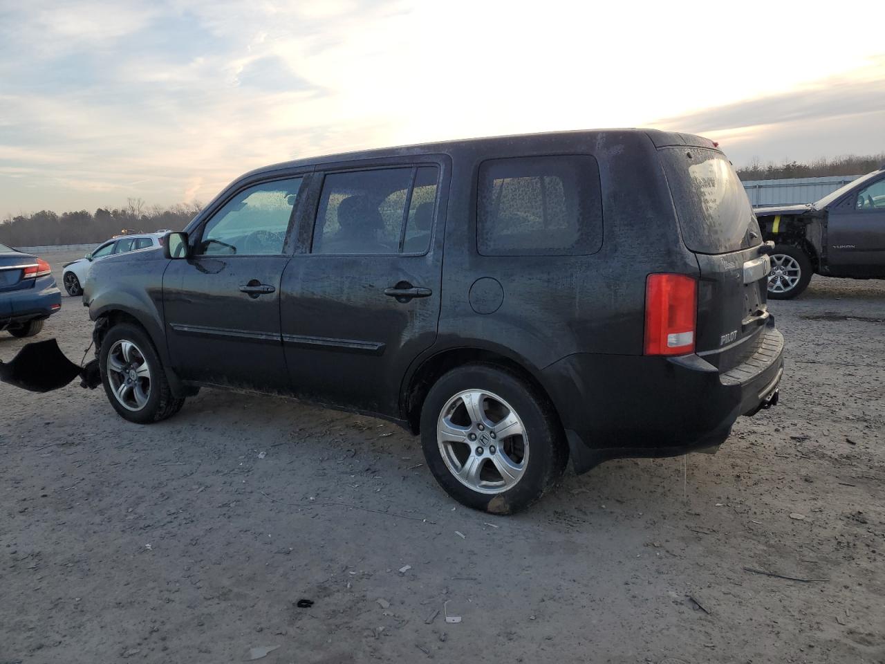 2014 Honda Pilot - Image 2