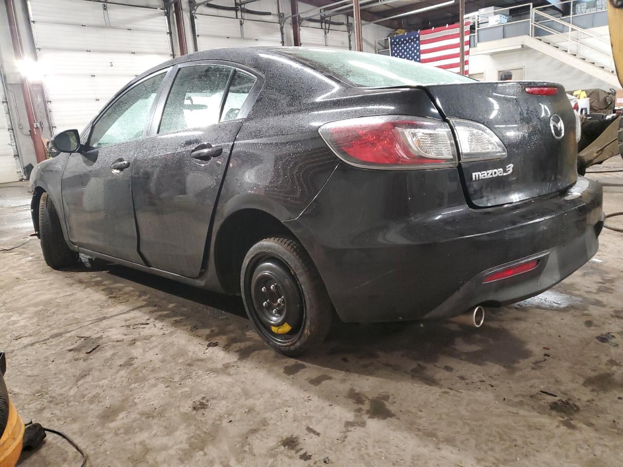 2010 Mazda 3 - Image 2