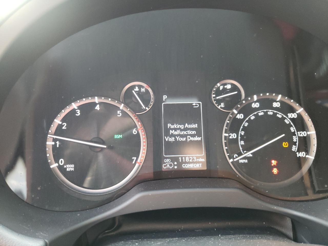 2023 Lexus GX - Image 9
