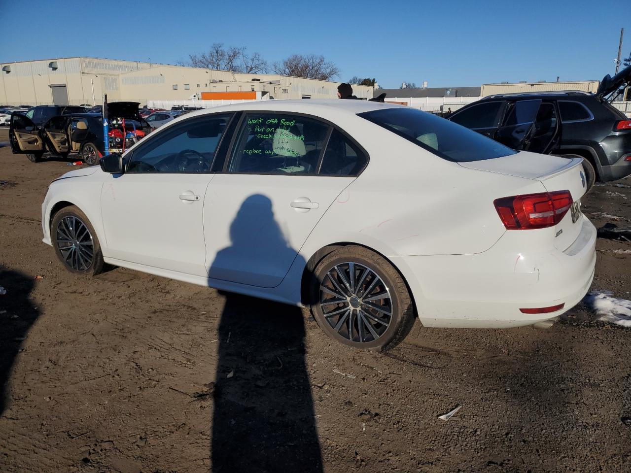2015 Volkswagen Jetta - Image 2